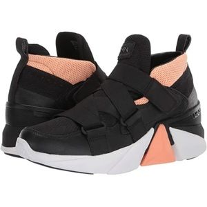 NWOT! Mark Nason LA 🤩Taylor Casual Hightop Sneakers 👟